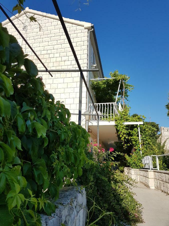Apartment Danica Hvar Town Esterno foto